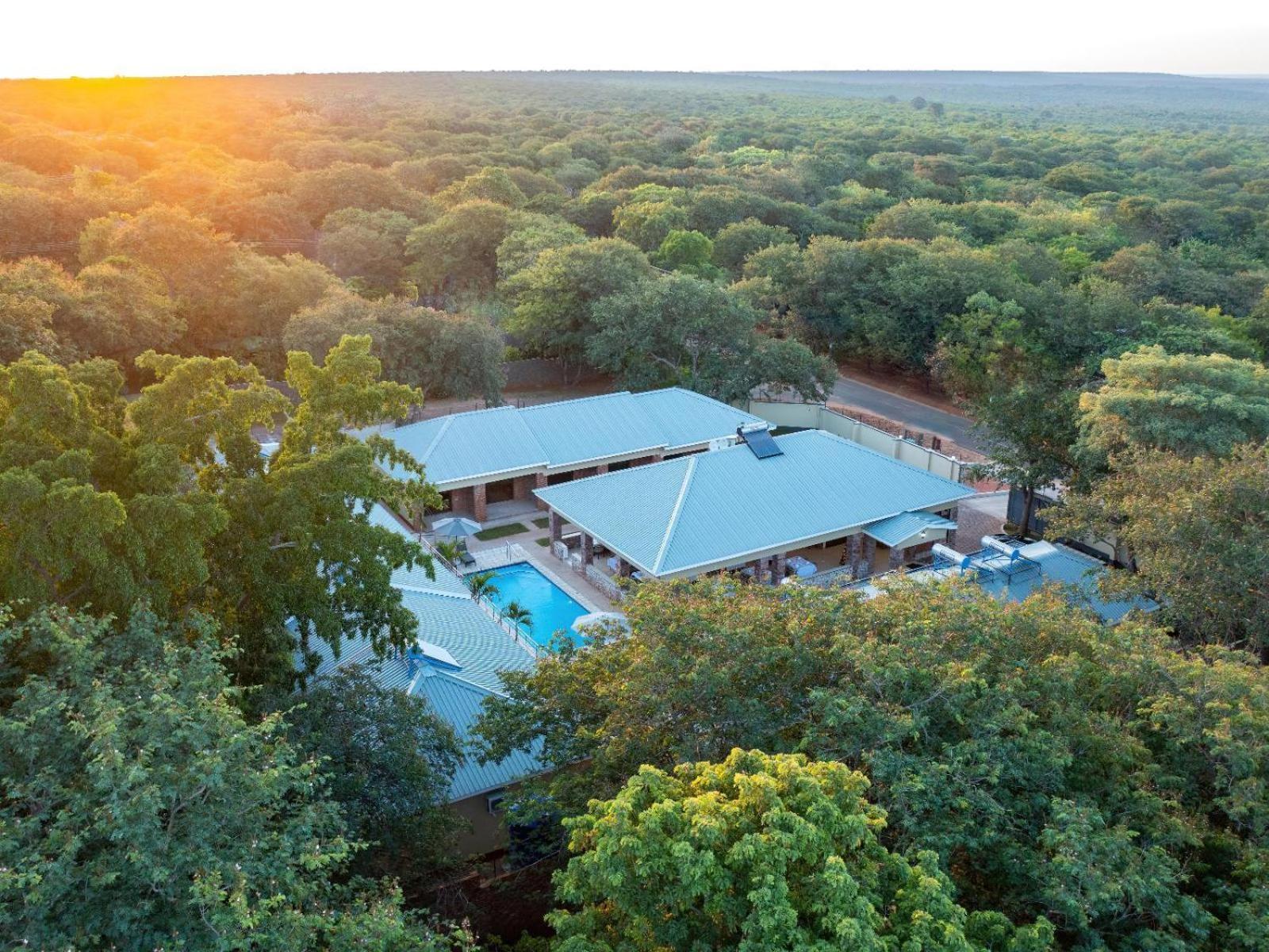 The Shrub Lodge Вікторія-Фоллс Екстер'єр фото