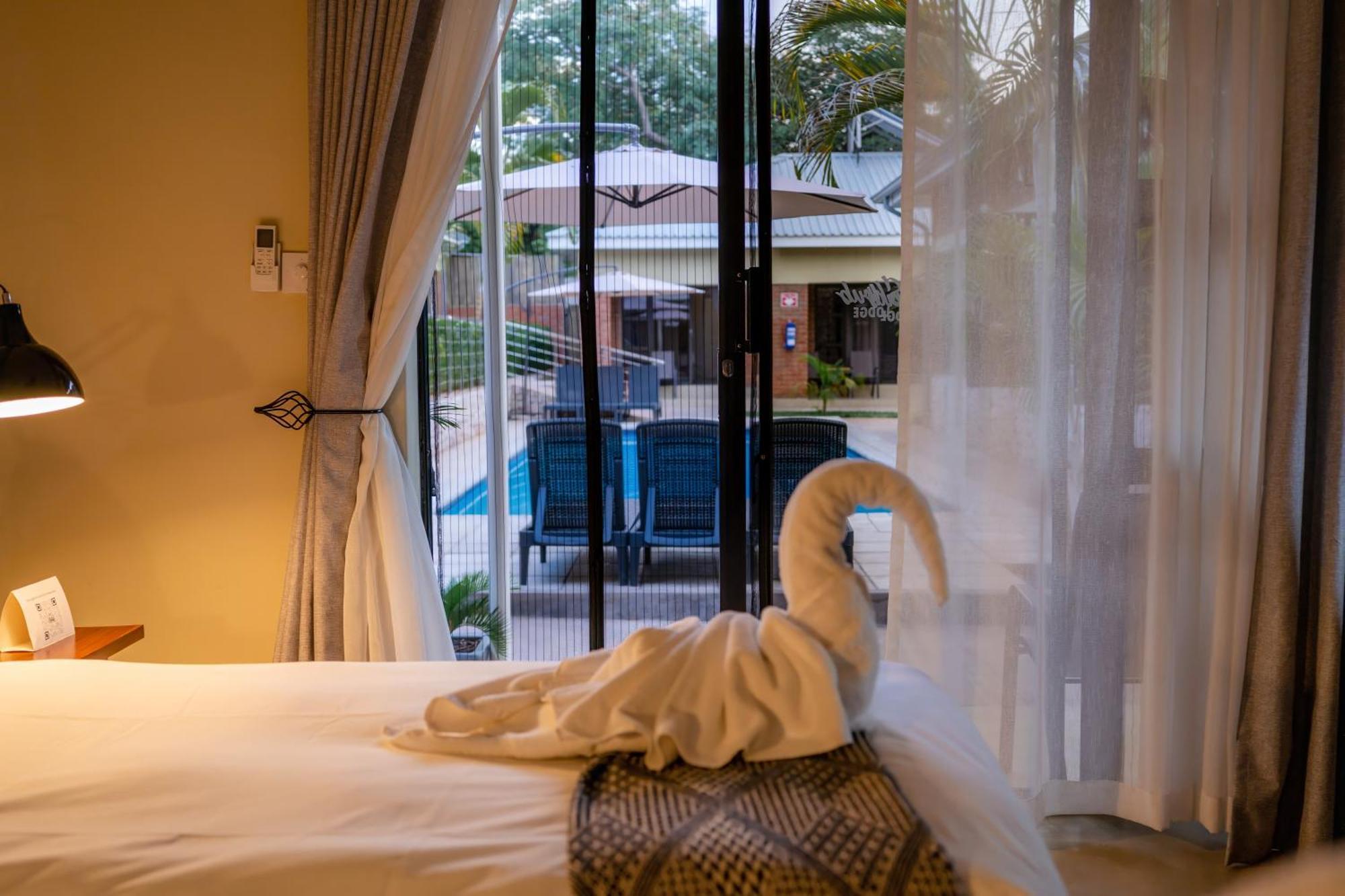 The Shrub Lodge Вікторія-Фоллс Екстер'єр фото